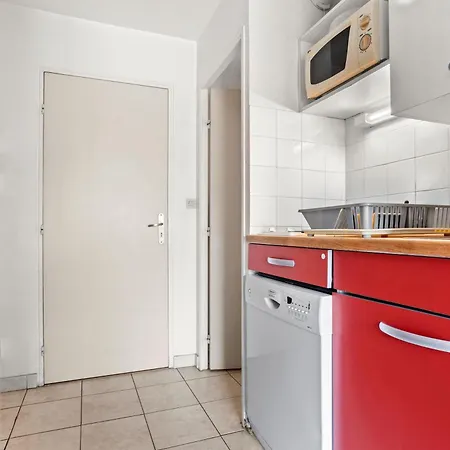 Studio Meublé 25m² Piscine Et Plage Frejus