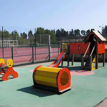 Studio Meublé 25m² Piscine Et Plage Frejus